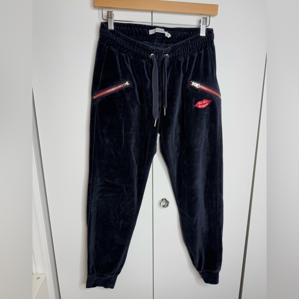 Zoe Karssen - Navy Velour Velvet Joggers - Kiss embroidered - XS
